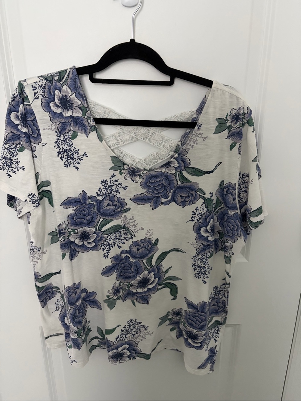 LOFT White Floral V-Neck Short Sleeve Top with Lace Back Detail